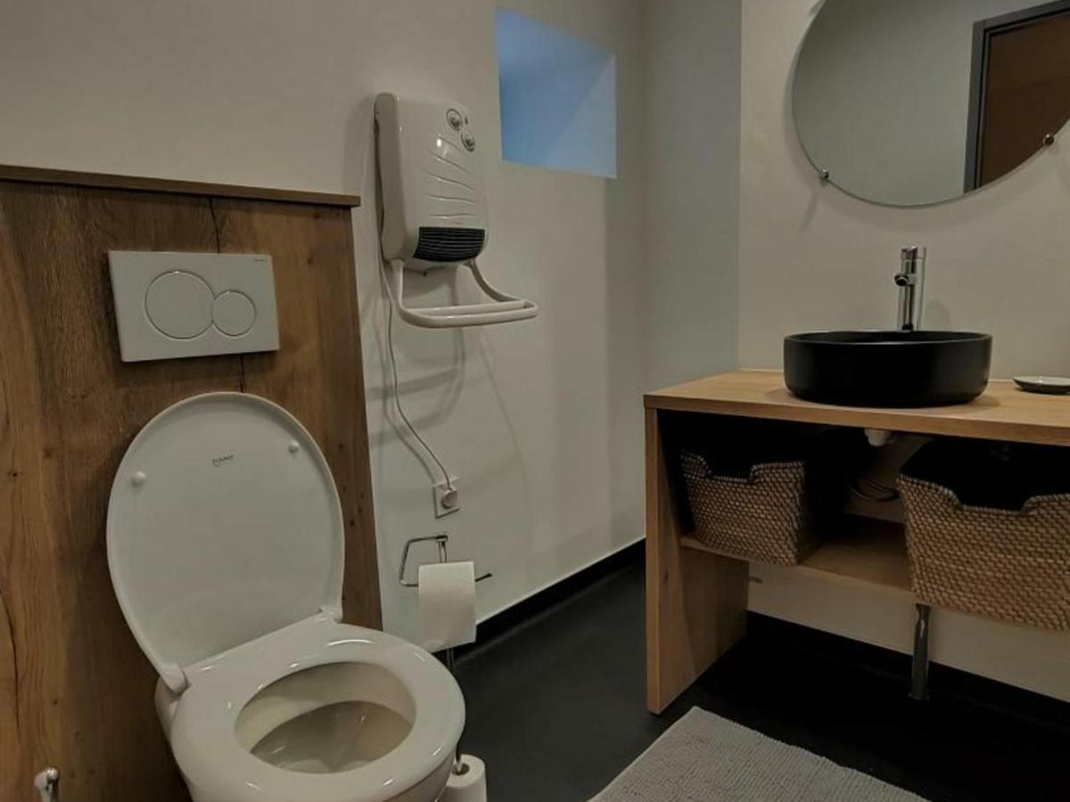 Gîte Chalmazel-Jeansagnière, 6 pièces, 12 personnes - FR-1-496-249 Extérieur photo